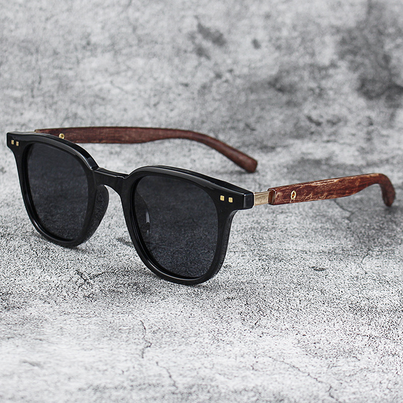 Vintage Fashion Enthusiasts - Trendy Men Vintage Wooden Frame Sunglasses