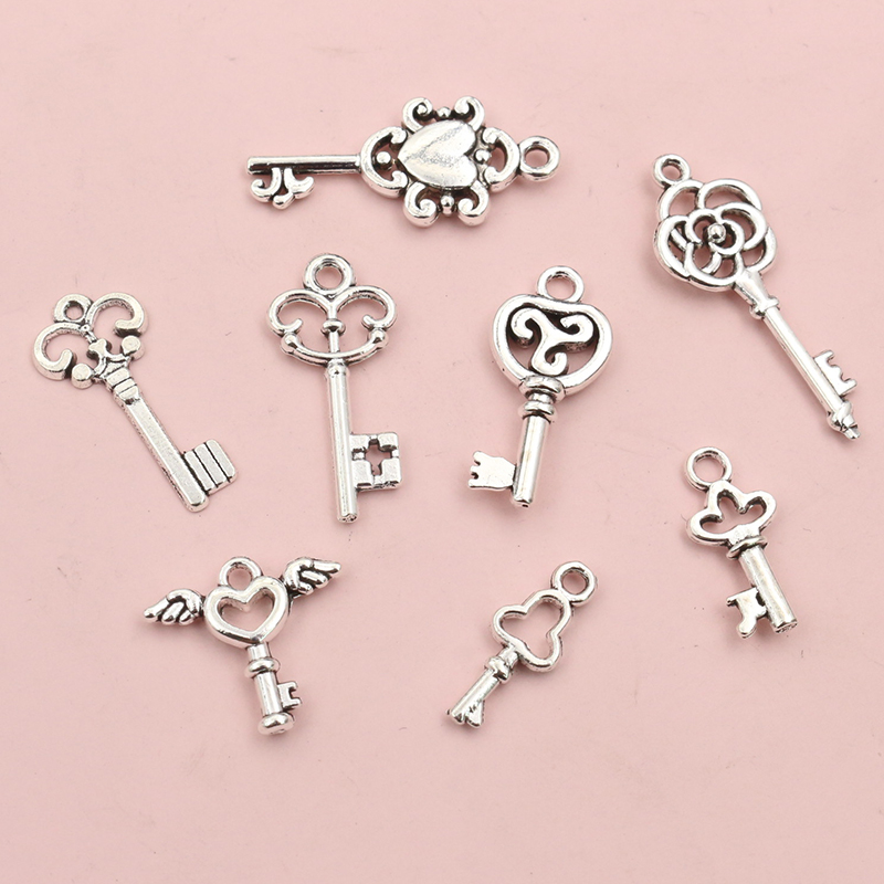 Vintage Fashion Stores - 50pcs Vintage Small Key Charms Antique