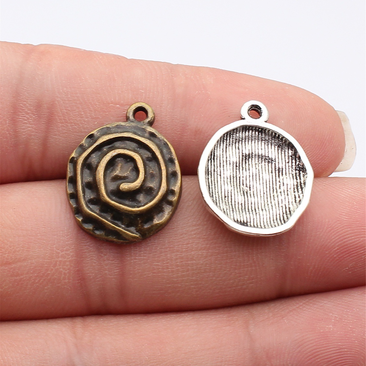 WYSIWYG 10pcs 22x17mm 2 Colors - Vintage Fashion Stores ulasan dan harga